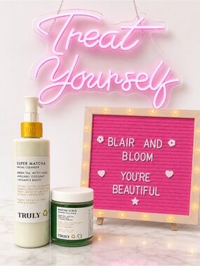 Truly Beauty Super Matcha Facial Cleanser & Matcha Scrub Bundle
